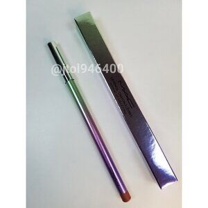 Mac Hover Lip Pencil